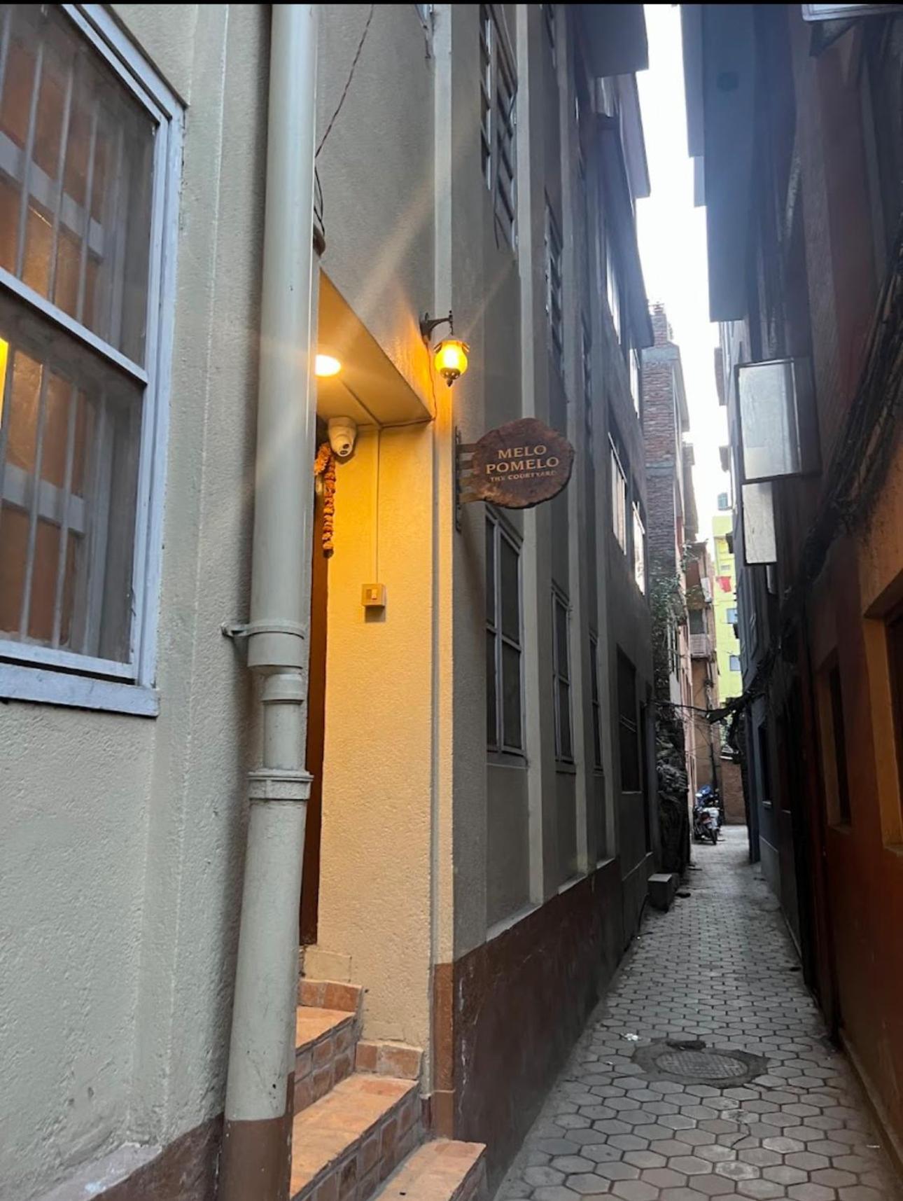 The Melo Pomelo Courtyard. Διαμέρισμα Κατμαντού Εξωτερικό φωτογραφία